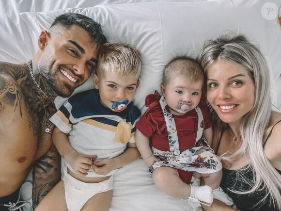 Jessica Thivenin et Thibault Garcia, couple amoureux et comblé par leurs deux enfants Maylone et Leewane.