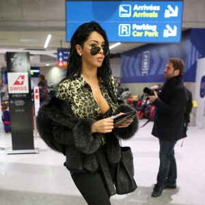 Nabilla à l'aéroport de Roissy le 13 janvier 2013