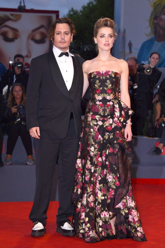 Johnny Depp (habillé en Ralph Lauren) et sa femme Amber Heard - Tapis rouge du film "A Danish Girl" lors du 72ème festival du film de Venise (la Mostra).