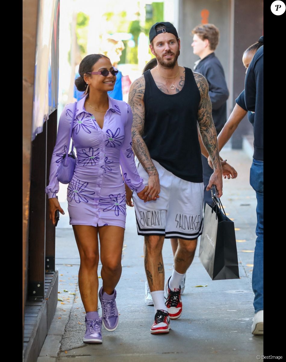Exclusif - Christina Milian fait du shopping avec sa fille Violet et son mari Matt Pokora (M. Pokora) à Los Angeles le 6 avril 2022.
