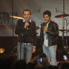 Elie Semoun et Jamel Debbouze à l'occasion du concert Un dimanche pour Haïti, qui s'est déroulé au Bataclan, à Paris, le 24 janvier 2010.