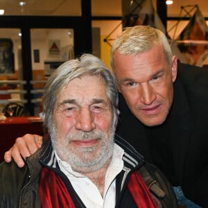 Jean-Pierre Castaldi et son fils Benjamin Castaldi - Vernissage de l'exposition Jean Gabin à l'Espace Landowski / Musée des Années 30 à Boulogne-Billancourt le 8 mars 2022. © Coadic Guirev/Bestimage