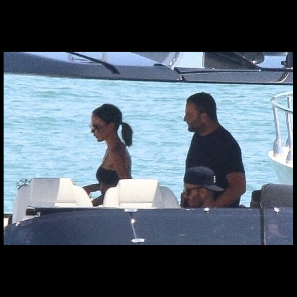 Victoria Beckham fête son 48ème anniversaire sur le yacht familial, avec son mari David Beckham, leurs enfants Romeo, Cruz et Harper et leurs amis, notamment David Grutman, le gourou de la nuit à Miami. Miami, le 19 avril 2022. 
