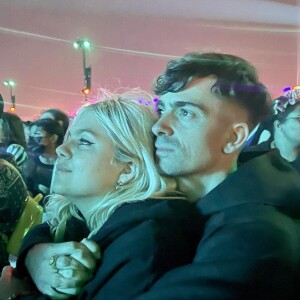 Louane avec son compagnon Florian Rossi au festival de Coachella, avril 2022.