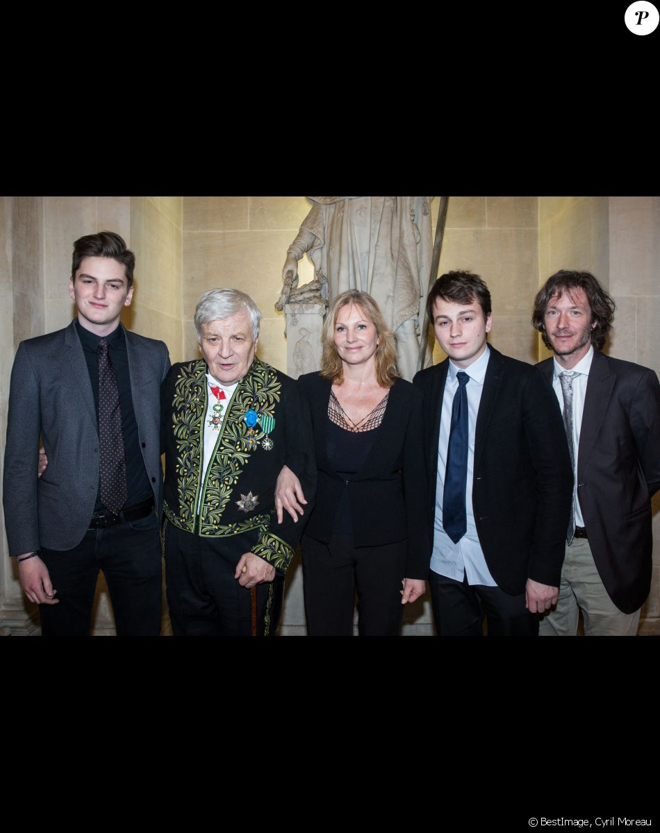 Jacques Perrin et ses fils Maxence Perrin, Lancelot Perrin et Mathieu Simonet, sa femme Valentine - Installation de Jacques Perrin à l'academie des Beaux Arts sous la coupole du Palais de l'institut de France à Paris le 6 février 2018. © Cyril Moreau/Bestimage