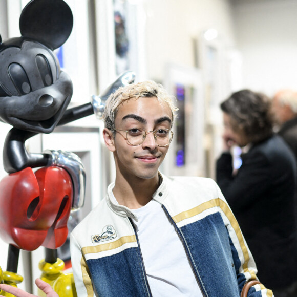 Exclusif - Bilal Hassani lors du vernissage de l'exposition "Vue du ciel" de l'artiste 3D Johann Perathoner au Royal Monceau-Raffles Paris le 20 avril 2022. © Rachid Bellak / Bestimage 