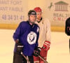 Exclusif - René-Charles Angelil et ses amis vont faire une partie de hockey sur glace à la patinoire de Courbevoie le 7 juillet 2017.