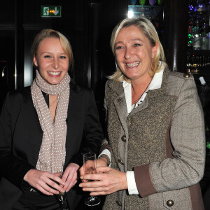 Marion Maréchal et Marine Le Pen - Cocktail dînatoire pour célébrer les 9 ans de "L'Aventure" à Paris le 13 novembre 2012.