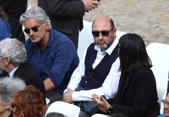 François Vincentelli, Kad Merad et Mathilda May - Cérémonie d'hommage national à l'Hôtel national des Invalides en hommage à Michel Bouquet décédé le 13 avril 2022. Paris le 27 avril 2022 © Domnique Jacovides / Bestimage