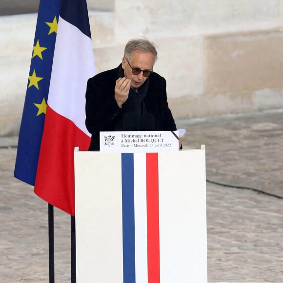 Fabrice Luchini - Cérémonie d'hommage national à l'Hôtel national des Invalides en hommage à Michel Bouquet décédé le 13 avril 2022. Paris le 27 avril 2022. © Domnique Jacovides / Bestimage