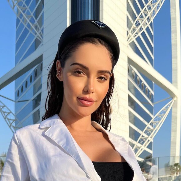 Nabilla, amoureuse de Thomas Vergara et déjà maman du petit Milann, est enceinte de son deuxième enfant.