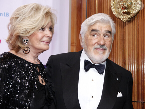 Mario Adorf et sa femme lors des DIVA Awards à Munich le 26 janvier 2010
