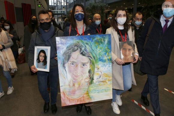 Info - Nordahl Lelandais condamné à la prison à perpétuité pour le meurtre de Maëlys - Les parents de Maëlys, Jennifer Cleyet Marrel et Joachim De Araujo lors du procès en assises de Nordhal Lelandais, à Grenoble. Grenoble, (Isère) FRANCE-31/01/2022. © Pascal Fayolle / Bestimage 