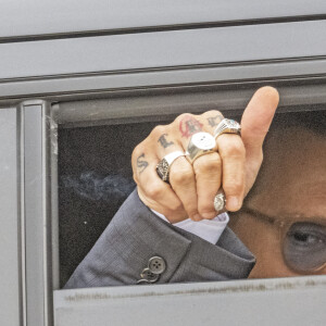 Johnny Depp à la sortie du tribunal de Fairfax, le 26 avril 2022. 