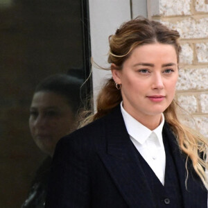 Amber Heard arrive au tribunal de Fairfax, Virginie, Etats-Unis, le 21 avril 2022.