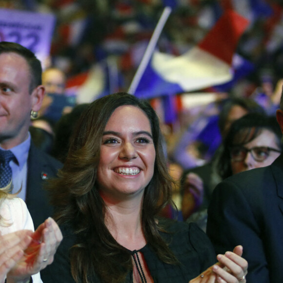 Marion Maréchal (enceinte) et Sarah Knafo, Philippe de Villiers - Meeting de Eric Zemmour, candidat à l'élection présidentielle, au Zénith de Toulon le 6 mars 2022.