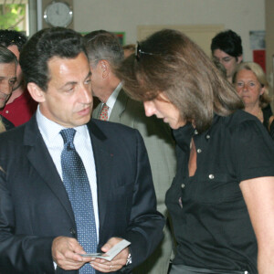 Nicolas Sarkozy et son épouse de l'époque Cécilia votant à Neuilly-sur-Seine en 2007