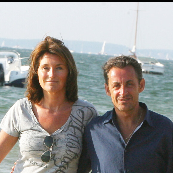 Cécilia et Nicolas Sarkozy - Rendez-vous sur la plage du Pyla en 2006