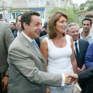 Cécilia et Nicolas Sarkozy - Première du film L'Enquête Corse en Corse en 2004