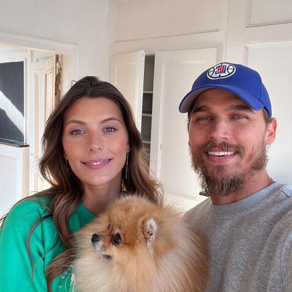 Camille Cerf et son chéri Théo Fleury ont acheté une maison ensemble ! @ Instagram / Camille Cerf