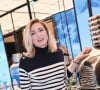 Exclusif - Julie Gayet au lancement des nouveaux parfums Moncler dans sa boutique sur l'avenue des Champs-Élysées à Paris, France, le 22 avril 2022. © Rachid Bellak/Bestimage