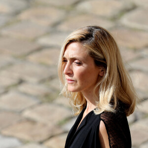 Julie Gayet lors de la cérémonie d'hommage national à Jean-Paul Belmondo à l'Hôtel des Invalides à Paris, France, le 9 septembre 2021. © Dominique Jacovides/Bestimage 