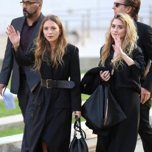 Mary-Kate et Ashley Olsen arrivent aux CFDA Awards 2018 au Brooklyn Museum à New York, le 4 juin 2018.