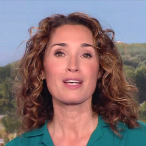 Illustration du 1er journal de 13h présenté par Marie-Sophie Lacarrau et diffusé sur TF1 en direct , Paris, le 4 janvier 2020 