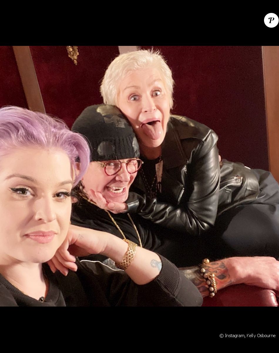 Kelly Osbourne et ses parents, Ozzy et Sharon Osbourne. Avril 2020.