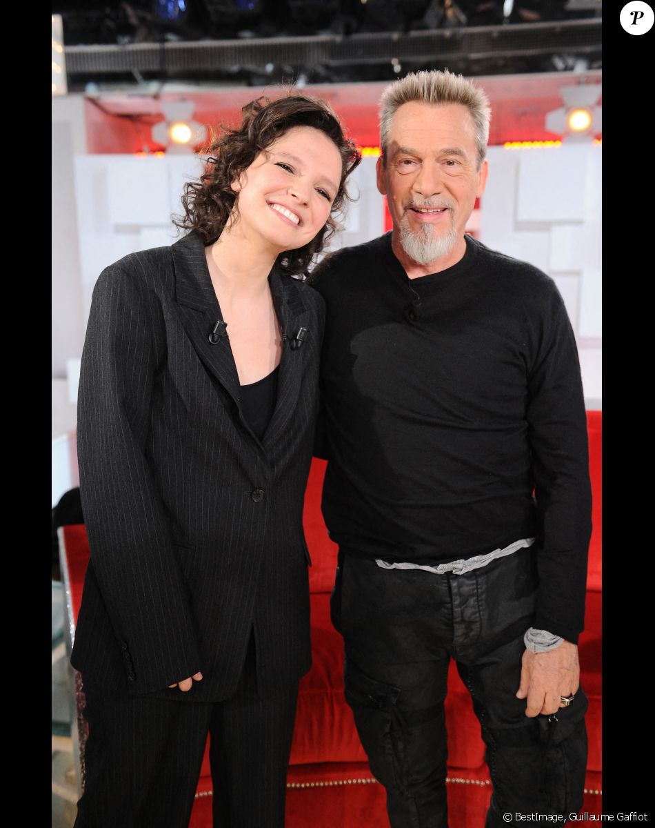 Exclusif - Anne Sila et Florent Pagny - Enregistrement de l'émission "Vivement Dimanche" présentée par M.Drucker et diffusée le 31 octobre sur France 2. Le 27 octobre 2021 © Guillaume Gaffiot / Bestimage