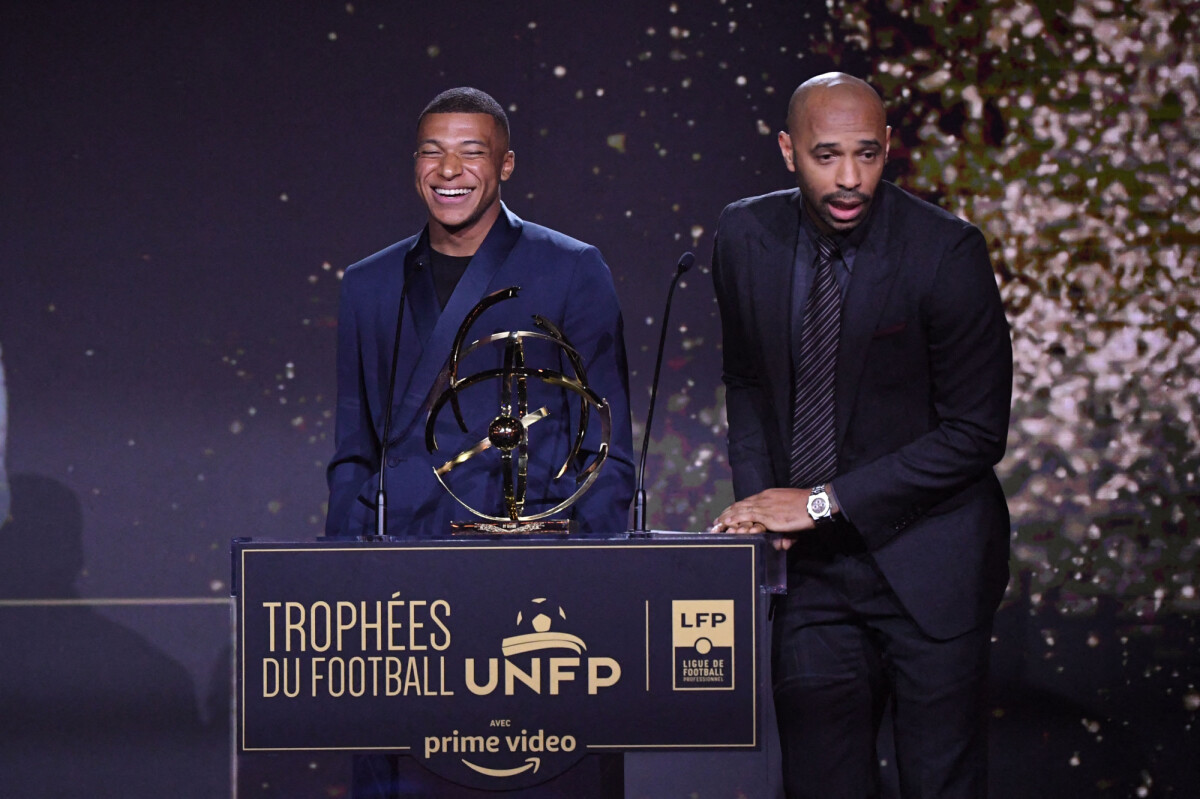 Vidéo Thierry Henry Kylian Mbappé élu Meilleur Joueur De La Saison 2592