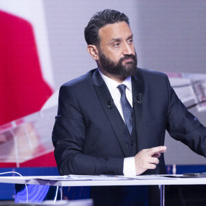 Exclusif - Cyril Hanouna sur le plateau de l'émission Face à Baba, présentée par C.Hanouna en direct sur C8 - Paris le 16/03/2022 - © Jack Tribeca / Bestimage 