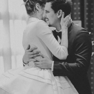Laury Thilleman et Juan Arbelaez dévoilent des photos inédites de leur mariage, le 21 décembre 2020