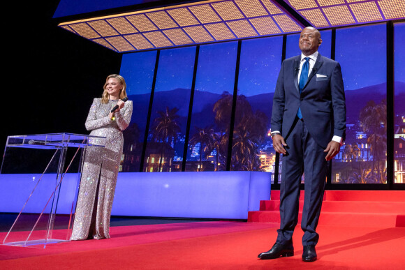 Virginie Efira (Maîtresse de cérémonie), Forest Whitaker (Palme d'honneur) - Cérémonie d'ouverture du 75ème Festival International du Film de Cannes. Le 17 mai 2022 © Borde-Jacovides-Moreau / Bestimage