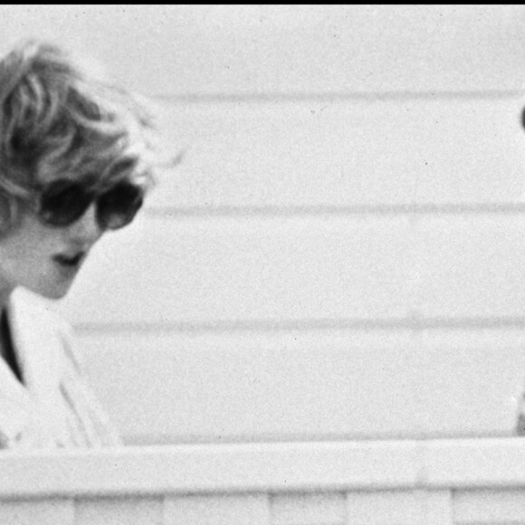 La princesse Diana et la reine Elizabeth II assistent à Windsor à un match de polo en juillet 1984