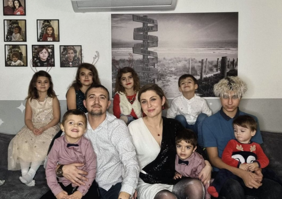 Amandine Pellissard (Familles nombreuses, la vie en XXL) est la maman de huit enfants - Instagram