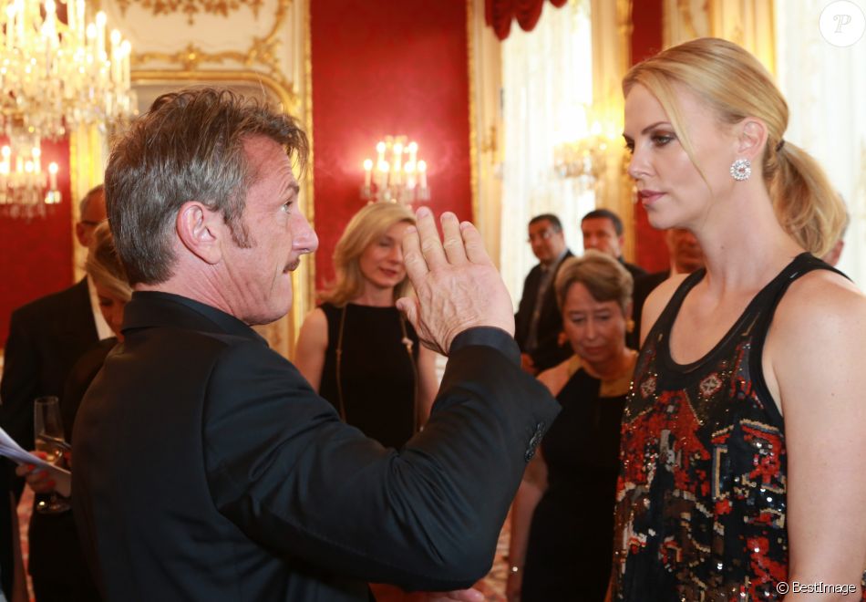 Sean Penn, Charlize Theron au gala &quot; Hofburg Champagne &quot; lors du Life Ball 2015 à Vienne, le 16 mai 2015.