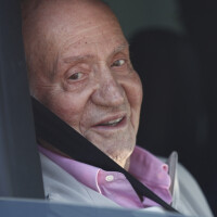 Juan Carlos : Son grand retour, après deux ans d'exil, fait polémique...