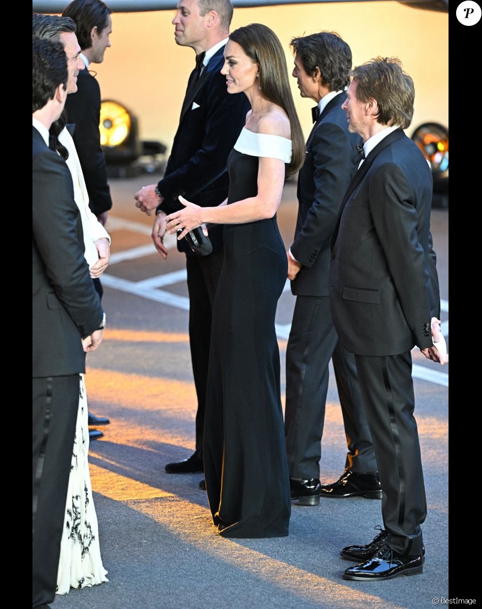 Le prince William, duc de Cambridge, Kate Catherine Middleton, duchesse de Cambridge, Tom Cruise - Première du film "Top Gun : Maverick" à Londres. Le 19 mai 2022