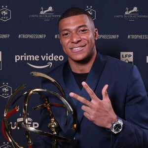 Kylian Mbappé (élu meilleur joueur de la saison) (psg) - Cérémonie des Trophées UNFP 2022 au Pavillon Gabriel à Paris © FEP/Panoramic/Bestimage 