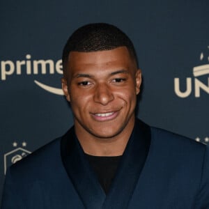 Kylian Mbappé (élu meilleur joueur de la saison) (psg) - Cérémonie des Trophées UNFP 2022 au Pavillon Gabriel à Paris le 15 mai 2022. © FEP/Panoramic/Bestimage 