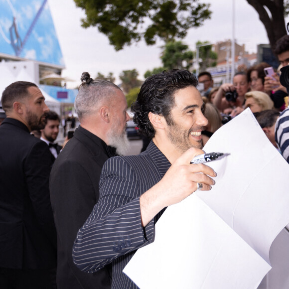 Exclusif - Tahar Rahim - Montée des marches du film "Les Amandiers" lors du 75e Festival de Cannes. Le 22 mai 2022. © Unique Agency / Bestimage