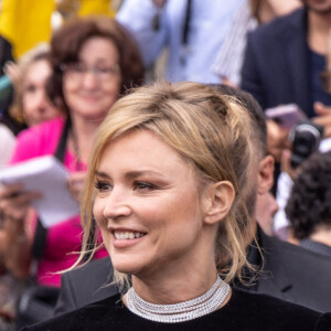 Exclusif - Virginie Efira - Montée des marches du film "Les Amandiers" lors du 75e Festival de Cannes. Le 22 mai 2022. © Unique Agency / Bestimage