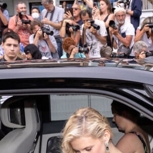 Exclusif - Mélanie Laurent - Montée des marches du film "Les Amandiers" lors du 75e Festival de Cannes. Le 22 mai 2022. © Unique Agency / Bestimage