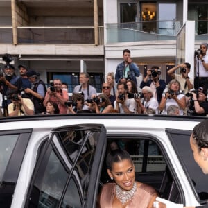 Exclusif - Ayem Nour - Arrivées à la montée des marches du film " Les Amandiers " lors du 75ème Festival International du Film de Cannes. Le 22 mai 2022 © Unique Agency / Bestimage 