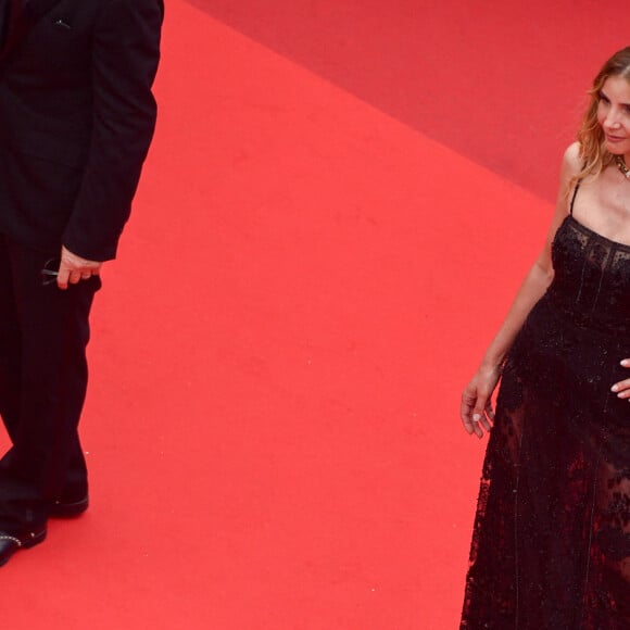 Clotilde Courau - Montée des marches du film " Les Amandiers " lors du 75ème Festival International du Film de Cannes. Le 22 mai 2022 © Giancarlo Gorassini / Bestimage 