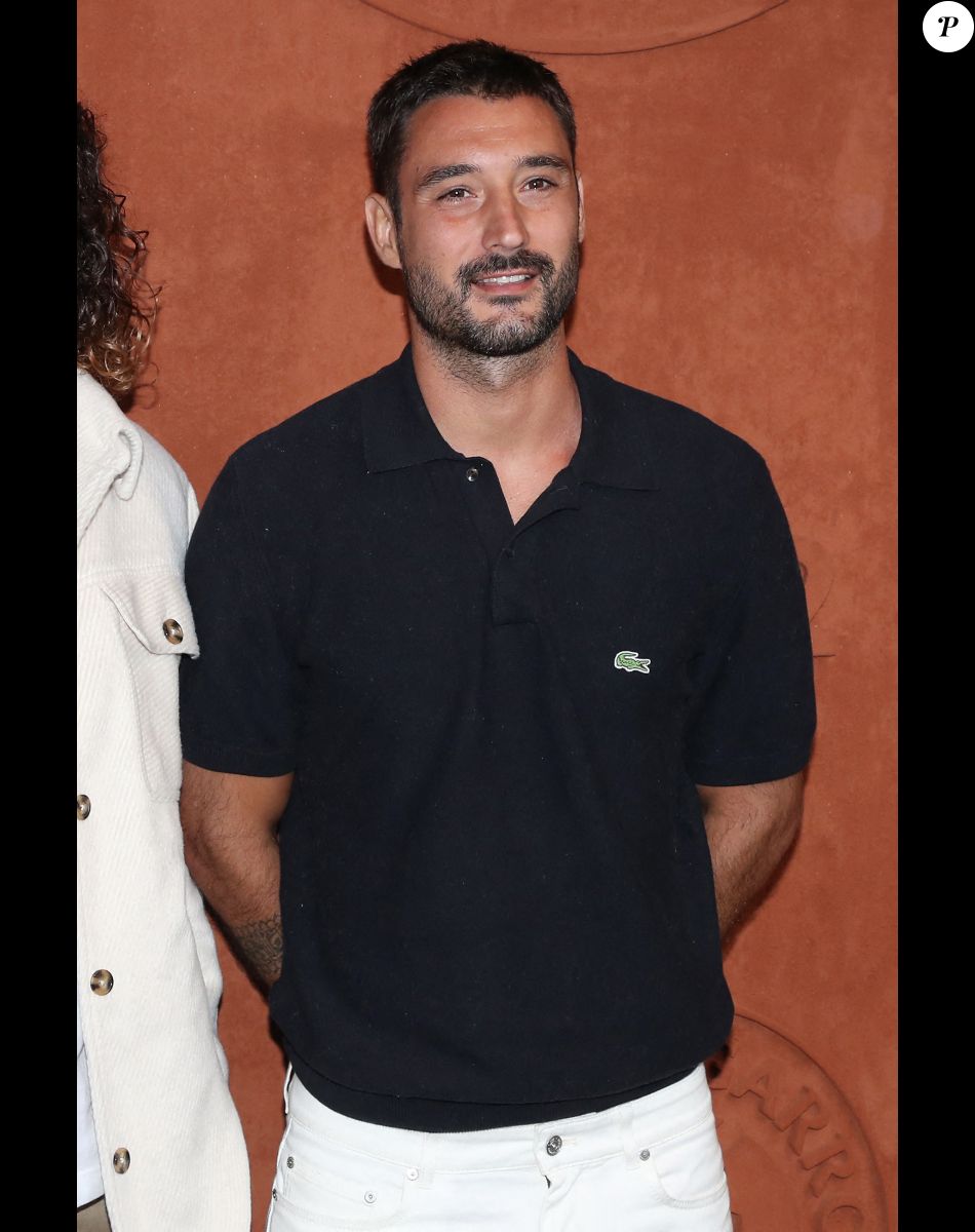 Jérémy Frérot au village (Jour 2) lors des Internationaux de France de Tennis de Roland Garros 2022, à Paris, France, le 23 mai 2022. © Bertrand Rindoff/Bestimage Celebs attend the 2022 Tennis French Open of Roland Garros - Day 2. In Paris, France on May 23, 2022.