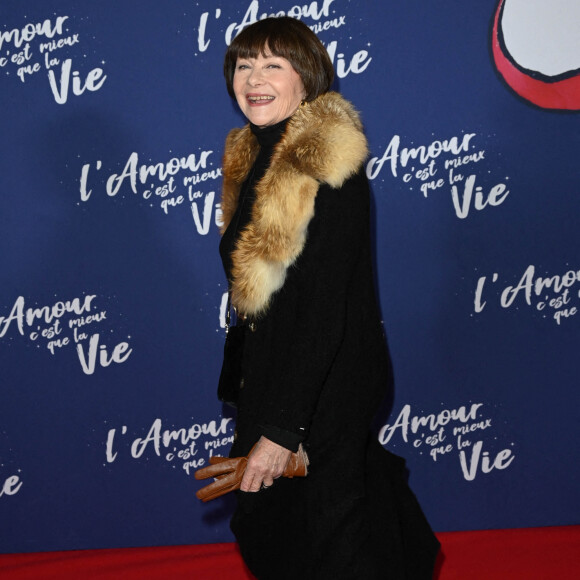 Macha Méril - Avant-première du film "L'amour c'est mieux que la vie" réalisé par C. Lelouch dont c'est le 50ème film au cinéma UGC Normandie à Paris le 17 janvier 2022. © Coadic Guirec/Bestimage 