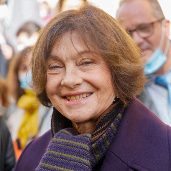 Macha Méril - Sorties des obsèques de Michael Lonsdale en l'église Saint-Roch à Paris le 1er octobre 2020.
