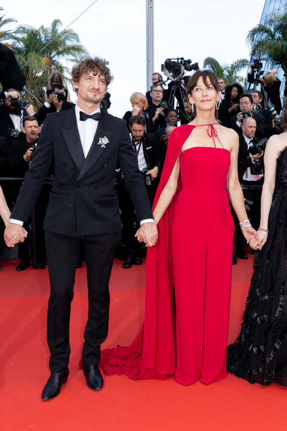 Niels Schneider, Sophie Marceau - Montée des marches du film " L'Innocent " lors du 75ème Festival International du Film de Cannes. © Olivier Borde / Bestimage 